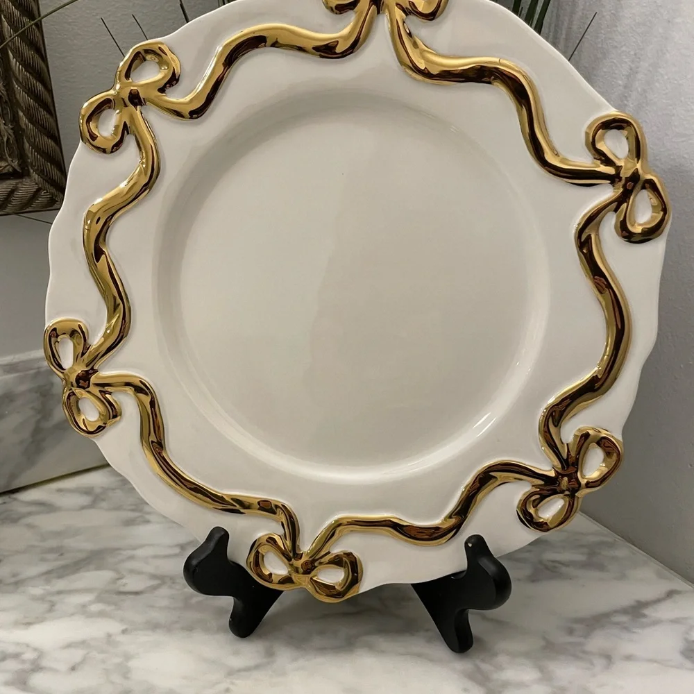 ❤️ ANTHROPOLOGIE BENEDITA GOLD BOW STONEWARE DINNER PLATE NEW